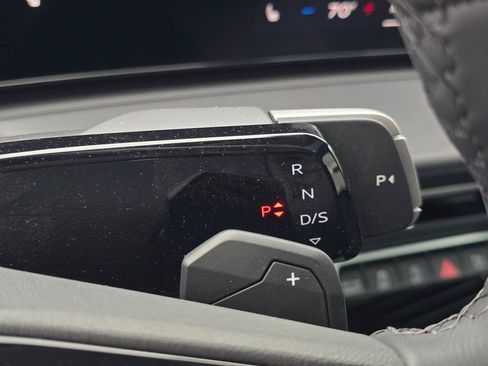 New 2026 Audi Q3 quattro 2.0T AWD/4WD image 15