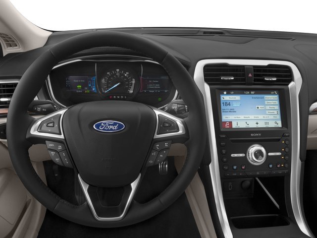 Used 2017 Ford Fusion Titanium FWD image 7