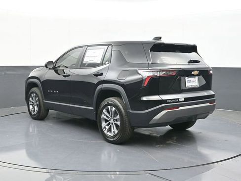 New 2026 Chevrolet Equinox LT w/ Safety and Technology Package FWD image 9