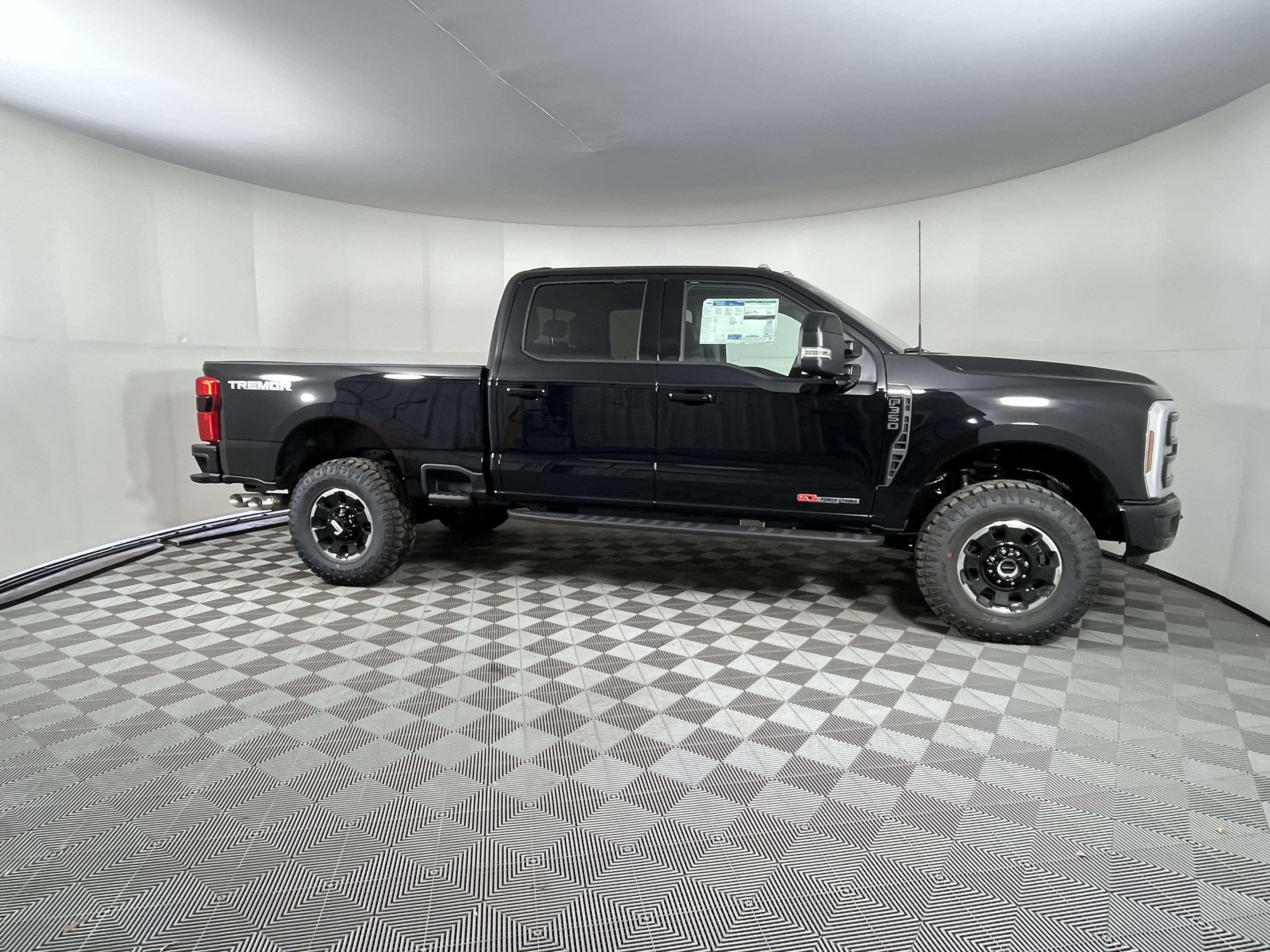 New 2026 Ford F350 Lariat w/ Tremor Off-Road Package AWD/4WD image 5