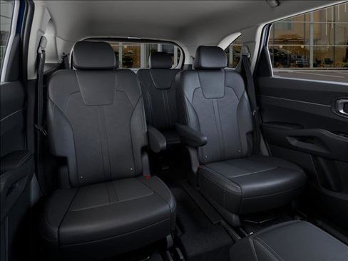 New 2025 Kia Sorento EX image 16