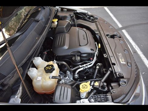 Used 2021 Chrysler Voyager LX FWD image 38