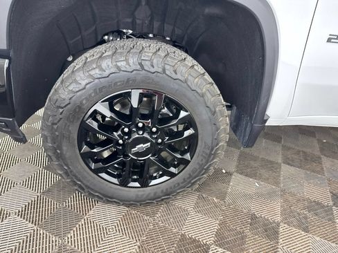 Used 2026 Chevrolet Silverado 2500 LT w/ Trail Boss Package AWD/4WD image 32