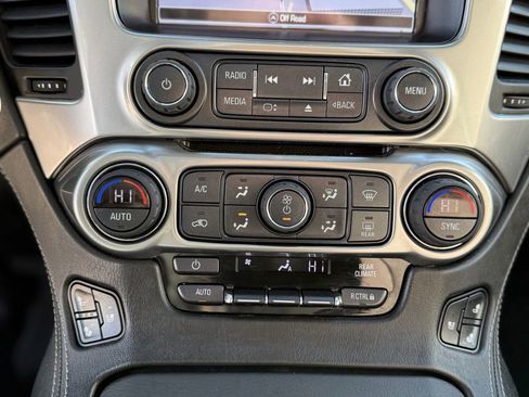 Used 2019 Chevrolet Tahoe Premier w/ Premier Plus Edition image 24