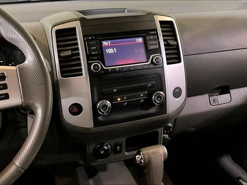 Used 2017 Nissan Frontier SV AWD/4WD image 26