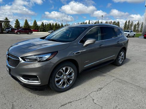 Used 2018 Buick Enclave Avenir image 1