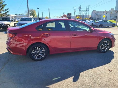 Used 2023 Kia Forte LXS image 6