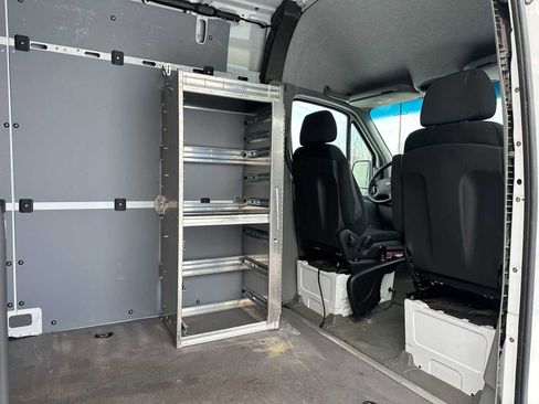 Used 2016 Freightliner Sprinter 2500 image 13