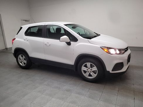 Used 2021 Chevrolet Trax LS FWD image 11