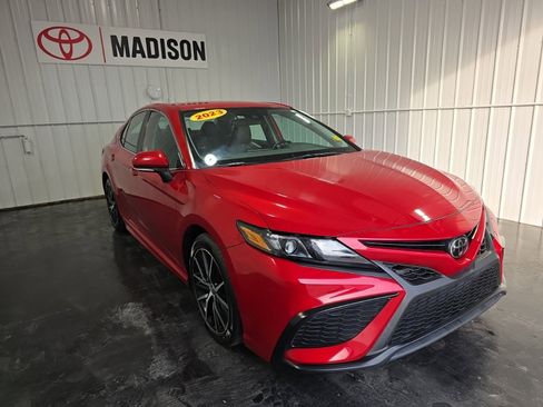 Used 2023 Toyota Camry SE image 37
