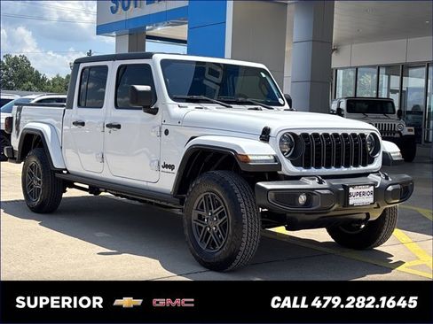 Used 2024 Jeep Gladiator Sport AWD/4WD image 1