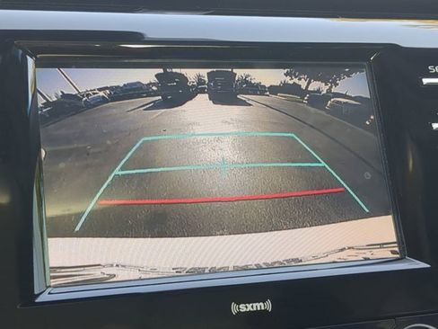 Used 2020 Toyota Camry SE image 19