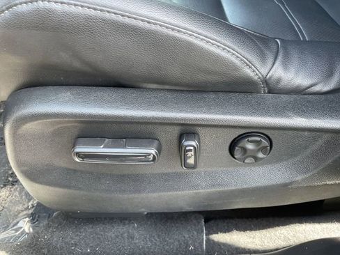 Used 2020 Honda CR-V Touring image 24