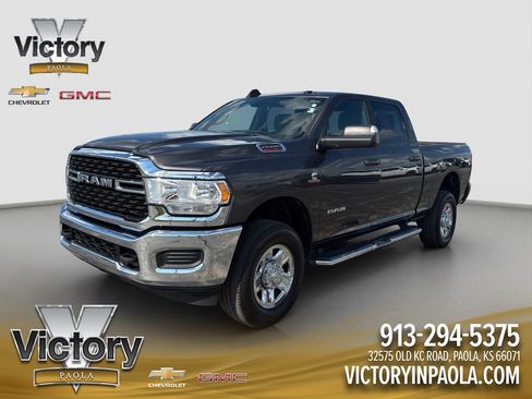 Used 2022 RAM 2500 Big Horn AWD/4WD image 1