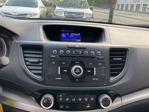 Used 2015 Honda CR-V LX image 28