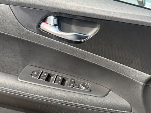 Certified 2024 Kia Forte GT-Line image 25