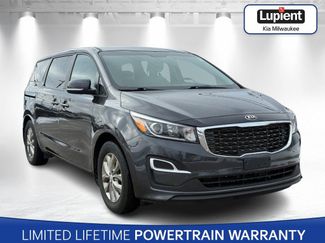 Used 2021 Kia Sedona LX video 1