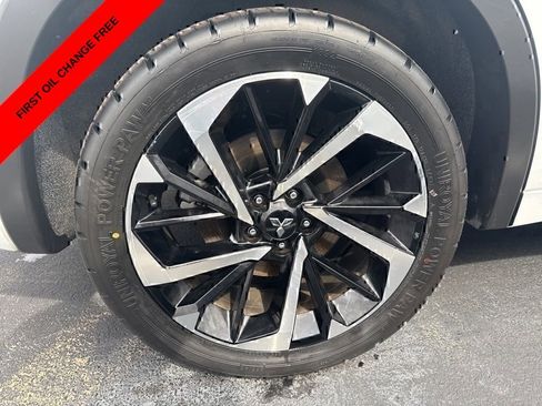 Used 2024 Mitsubishi Outlander SEL Black Edition AWD/4WD image 11