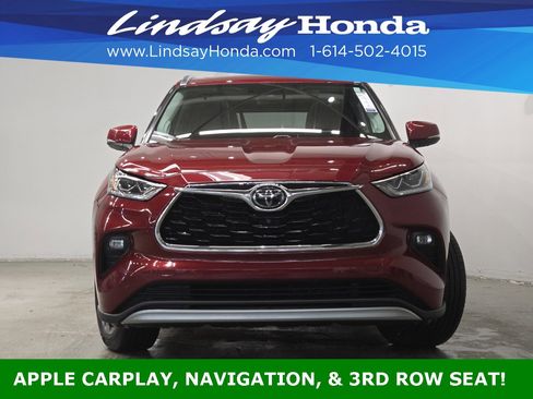 Used 2021 Toyota Highlander Platinum image 2