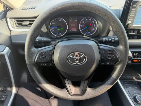 Used 2019 Toyota RAV4 XLE w/ Convenience Package AWD/4WD image 12