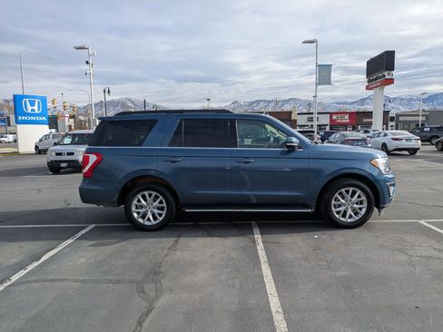 Used 2020 Ford Expedition XLT w/ Equipment Group 202A image 2