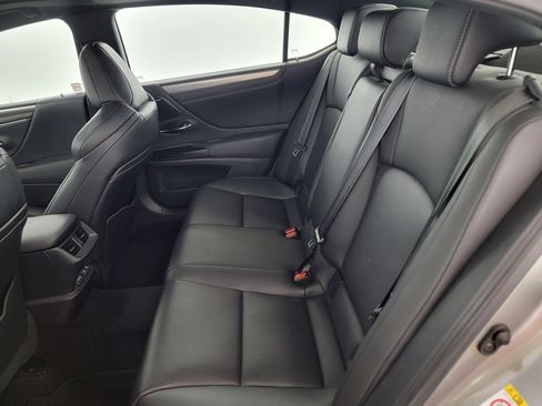 Used 2019 Lexus ES 350 F Sport w/ Accessory Package FWD image 12
