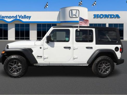 Used 2024 Jeep Wrangler Sport S image 7