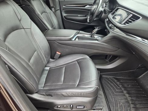 Used 2021 Buick Enclave Avenir w/ Avenir Technology Package image 12