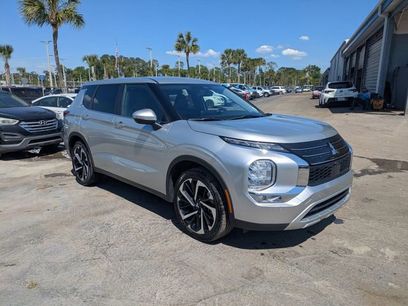 Used 2024 Mitsubishi Outlander SE