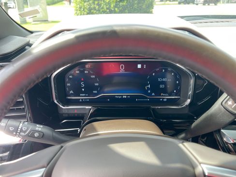 Used 2025 Chevrolet Silverado 1500 LT RWD image 4