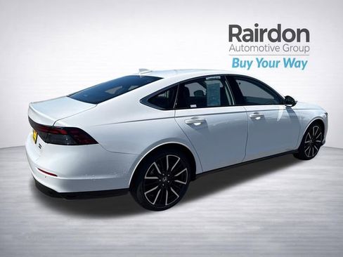 Used 2024 Honda Accord Touring image 7
