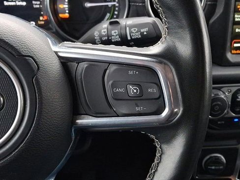 Certified 2022 Jeep Wrangler Unlimited Sahara w/ Cold Weather Group image 27