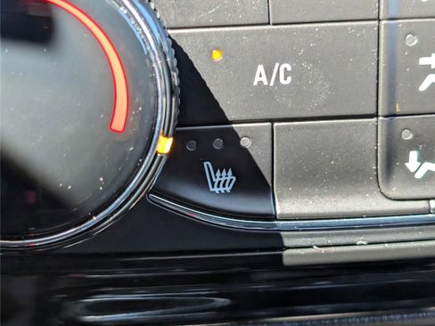 Used 2023 Buick Encore GX Preferred w/ Cold Weather Comfort Package image 24