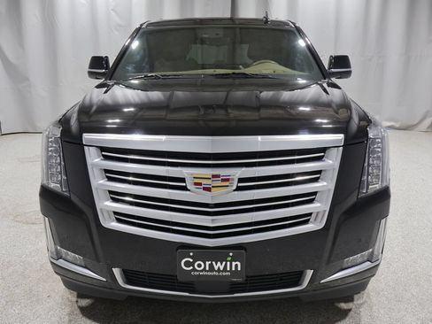 Used 2020 Cadillac Escalade Platinum AWD/4WD image 7