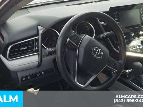 Used 2023 Toyota Camry LE FWD image 5