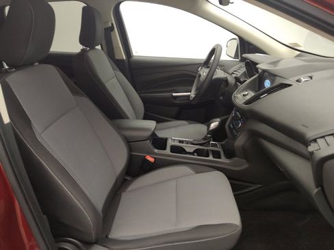 Used 2019 Ford Escape SE FWD image 21