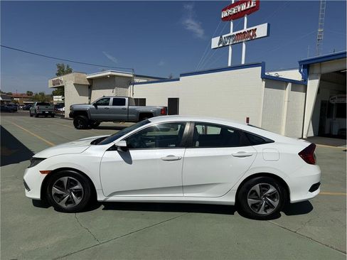 Used 2019 Honda Civic LX image 9