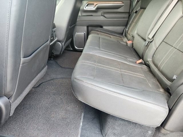 Used 2024 Chevrolet Silverado 3500 High Country w/ Technology Package AWD/4WD image 31