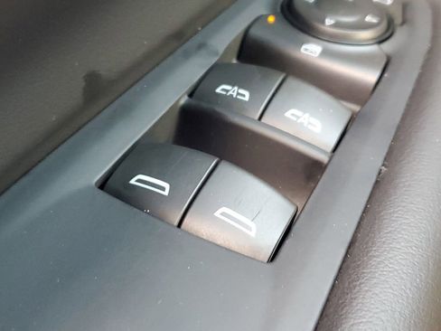 Used 2025 Chevrolet Tahoe Z71 image 35