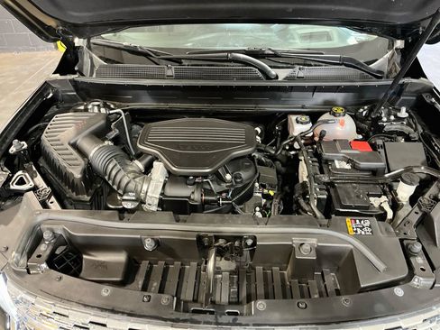 Used 2021 GMC Acadia Denali w/ Denali Ultimate Package AWD/4WD image 33