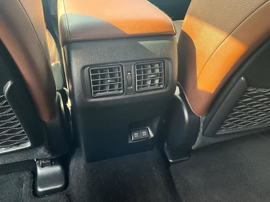 Used 2022 Toyota 4Runner Limited AWD/4WD image 30
