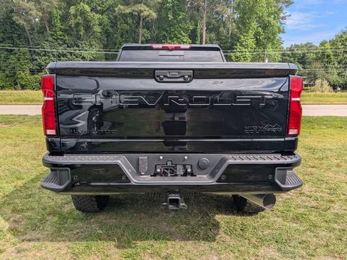 New 2026 Chevrolet Silverado 2500 High Country w/ Midnight Edition AWD/4WD image 3