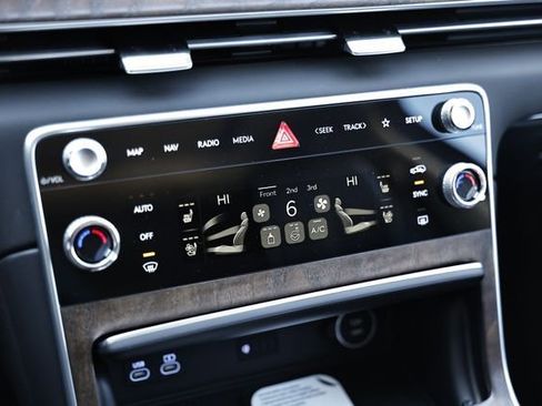 New 2026 Genesis GV80 3.5T Prestige image 39