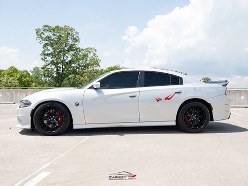 Used 2019 Dodge Charger Scat Pack w/ Dynamics Package RWD image 4