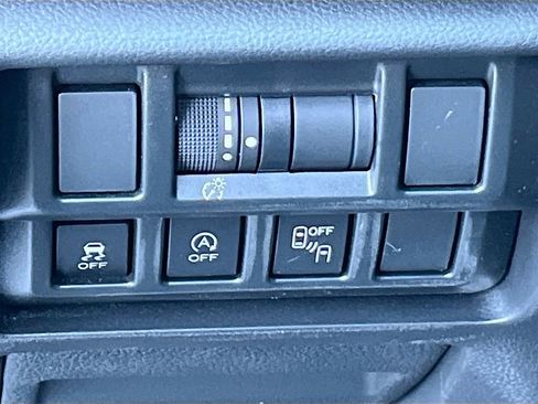 Used 2021 Subaru Crosstrek 2.5i Sport w/ Moonroof Package image 10