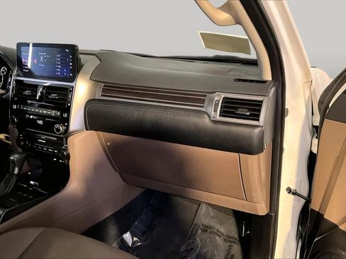 Used 2023 Lexus GX 460 Premium w/ Premium Package AWD/4WD image 19