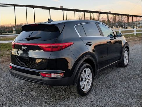Used 2017 Kia Sportage LX image 7