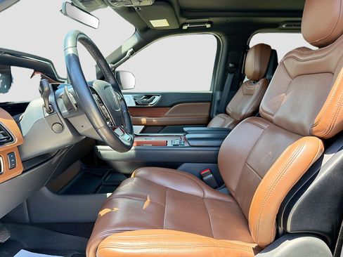 Used 2024 Lincoln Navigator Reserve AWD/4WD image 27