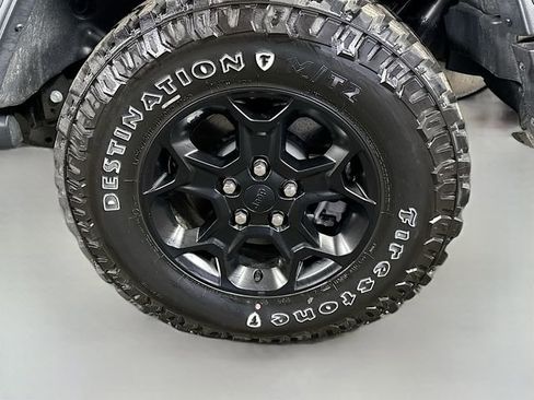 Used 2023 Jeep Wrangler Unlimited w/ Cold Weather Group AWD/4WD image 30