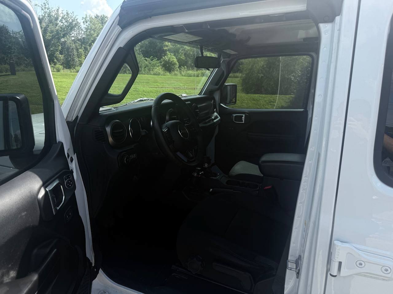 Used 2019 Jeep Wrangler Unlimited Sport S AWD/4WD image 19